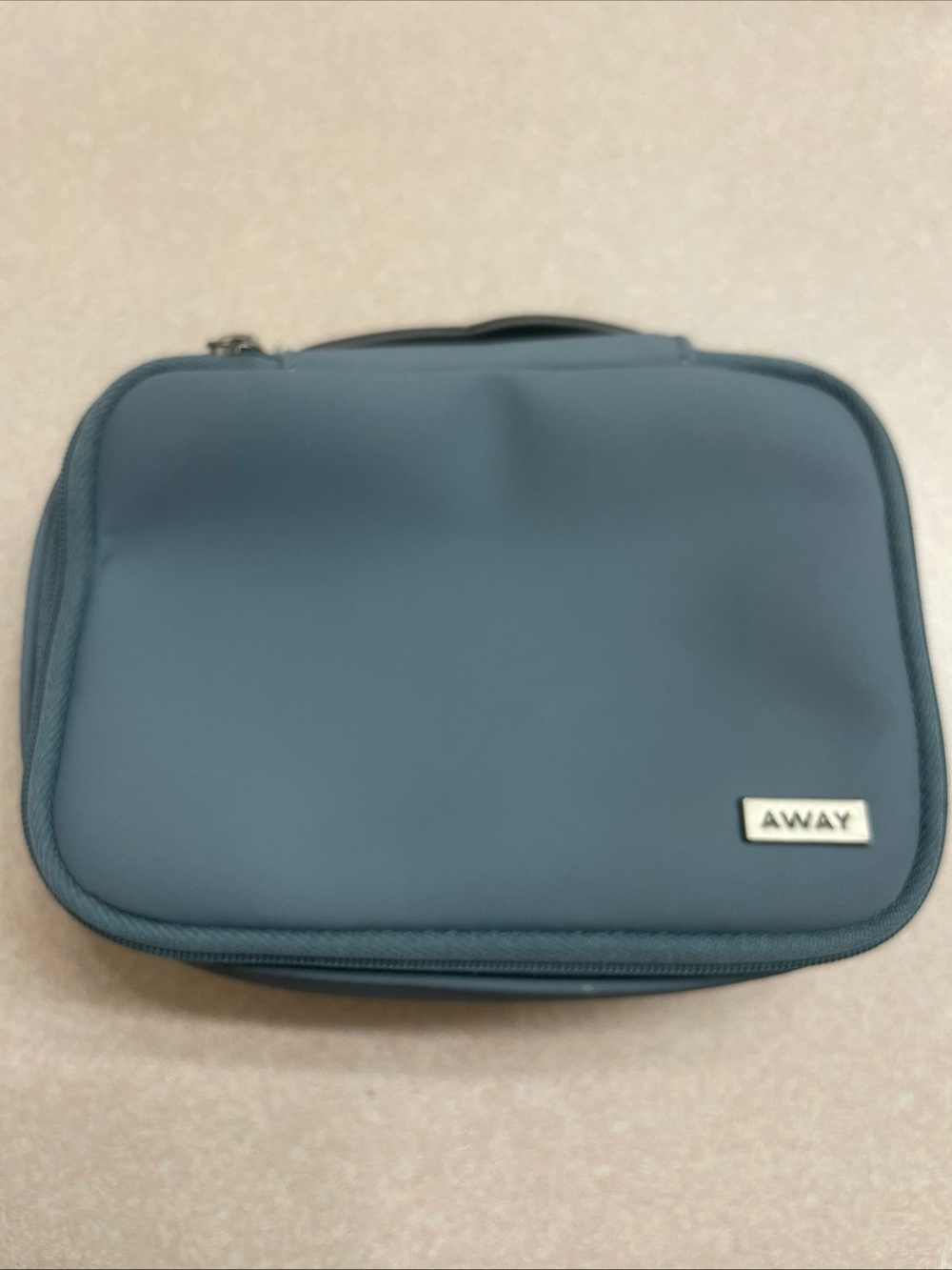 AWAY Toiletry Pouch Travel Bag Dopp Kit Light Blue Cosmetics Makeup Case